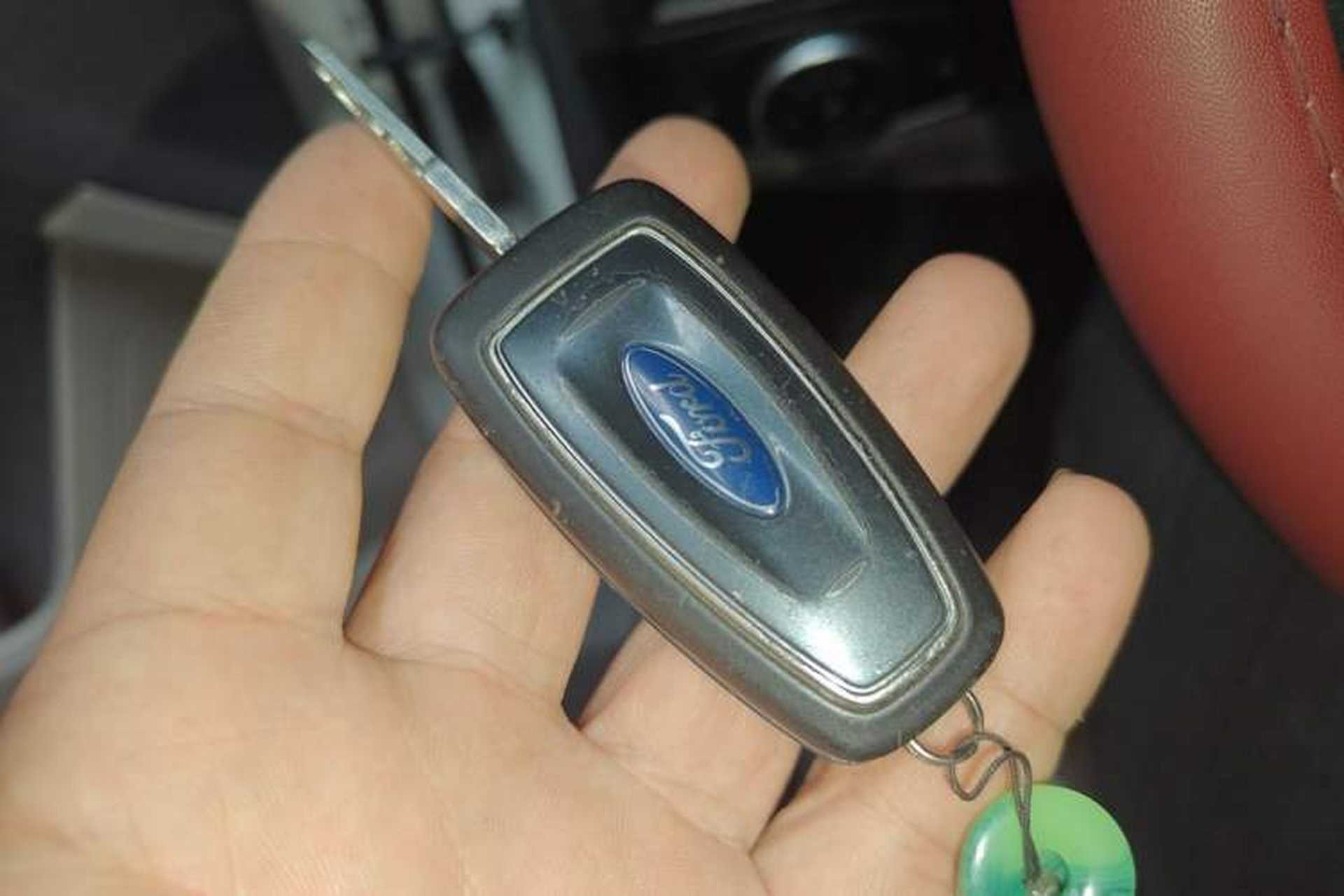 Used Ford Focus 2015 Sedan 1.6L Automatic Comfort Model Vehicle Key