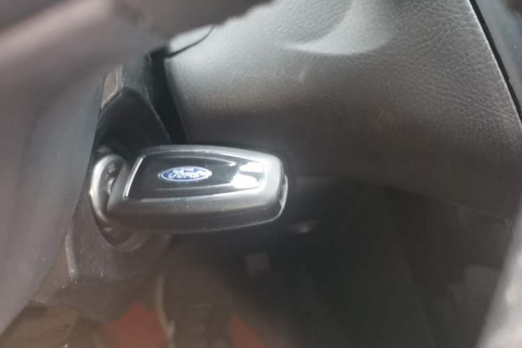 Used Ford Focus 2015 Hatchback EcoBoost 180 Automatic Elite Model Vehicle Key