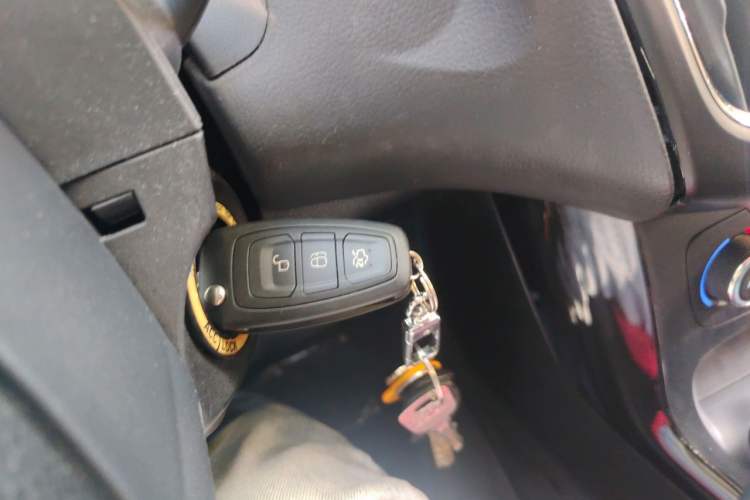 Used Ford Focus 2015 Sedan 1.6L Automatic Trend Model Vehicle Key