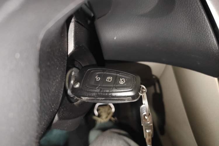 Used Ford Focus 2015 Sedan 1.6L Manual Comfort Model Vehicle Key