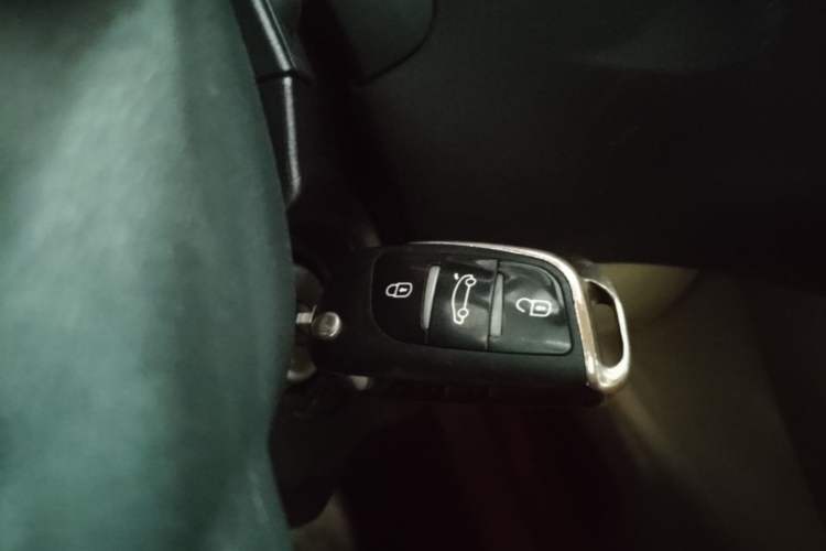 Used Ford Focus 2015 Sedan 1.6L Automatic Comfort Model Vehicle Key