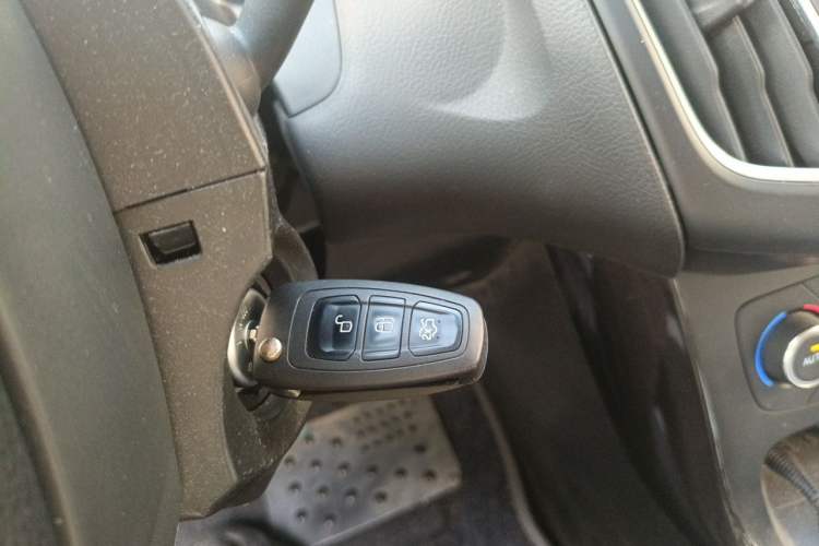 Used Ford Focus 2015 Hatchback EcoBoost 180 Automatic Elite Model Vehicle Key