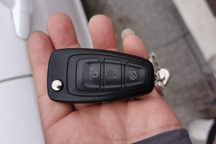 Used Ford Focus 2015 Sedan 1.6L Automatic Trend Model Vehicle Key