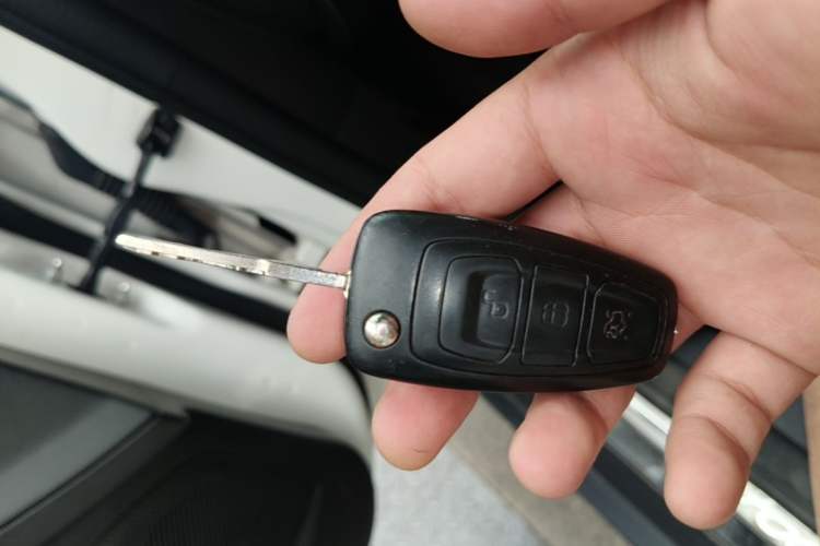 Used Ford Focus 2015 Sedan EcoBoost 180 Automatic Elite Model Vehicle Key
