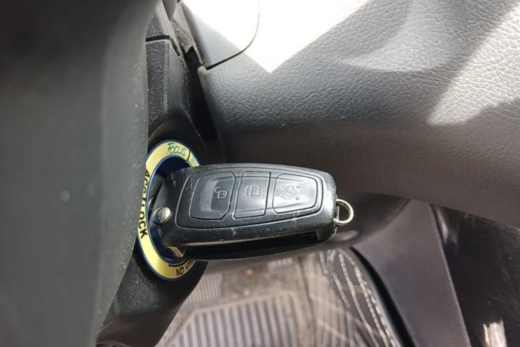 Used Ford Focus 2015 Sedan 1.6L Automatic Trend Model Vehicle Key