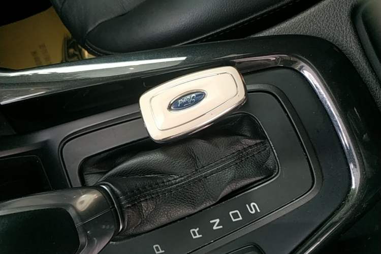 Used Ford Focus 2015 Sedan EcoBoost 180 Automatic Elite Model Vehicle Key