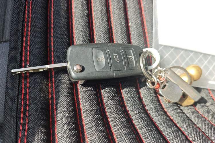 Used Ford Focus 2015 Hatchback 1.6L Manual Fashion Edition Vehicle Key