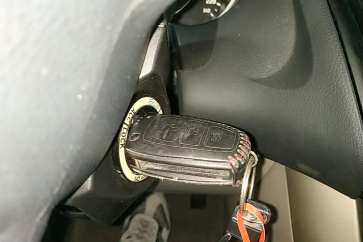 Used Ford Focus 2015 Sedan 1.6L Automatic Comfort Model Vehicle Key