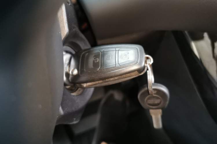 Used Ford Focus 2015 Sedan 1.6L Automatic Trend Model Vehicle Key