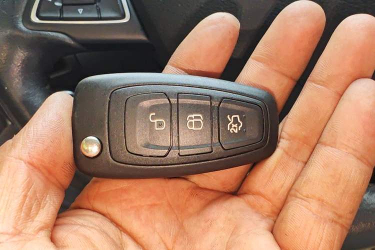 Used Ford Focus 2015 Sedan EcoBoost 125 Automatic Supreme Style Edition Vehicle Key