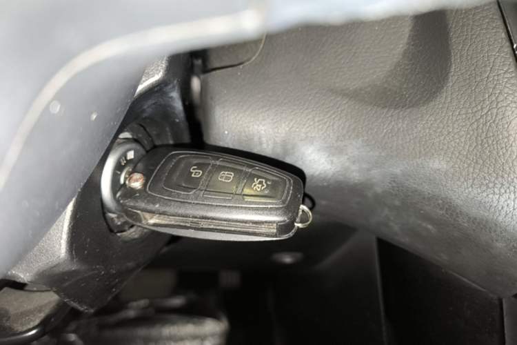 Used Ford Focus 2015 Hatchback EcoBoost 180 Automatic Elite Model Vehicle Key