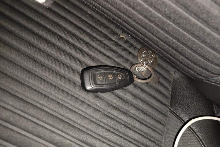 Used Ford Focus 2015 Hatchback EcoBoost 180 Automatic Sport Model Vehicle Key