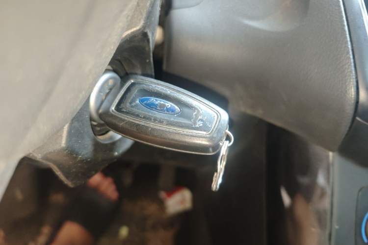 Used Ford Focus 2015 Sedan 1.6L Automatic Trend Model Vehicle Key
