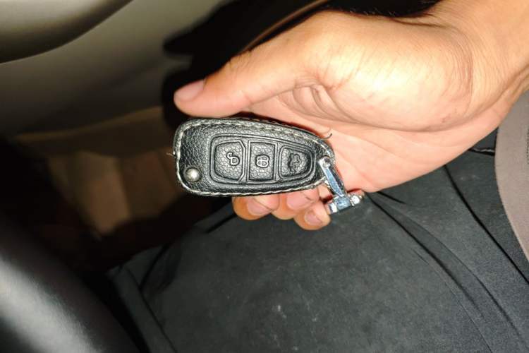 Used Ford Focus 2015 Sedan 1.6L Automatic Comfort Model Vehicle Key