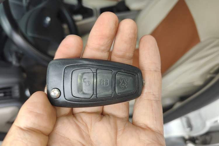 Used Ford Focus 2015 Sedan 1.6L Manual Comfort Model Vehicle Key