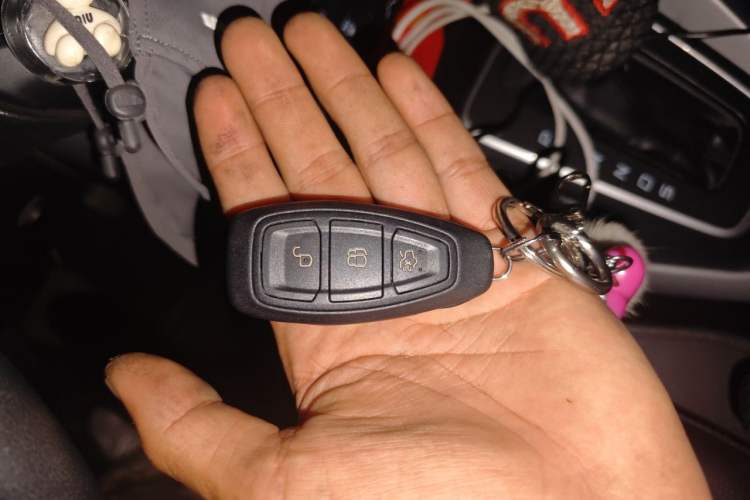 Used Ford Focus 2015 Hatchback EcoBoost 180 Automatic Sport Model Vehicle Key