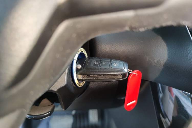Used Ford Focus 2015 Sedan EcoBoost 180 Automatic Elite Model Vehicle Key