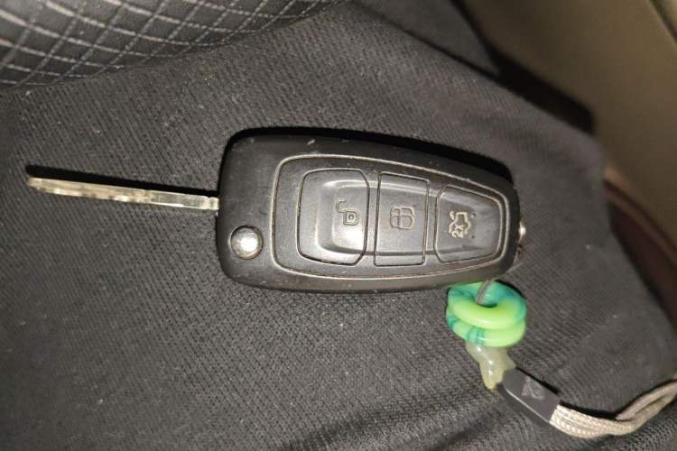 Used Ford Focus 2015 Sedan 1.6L Automatic Comfort Model Vehicle Key