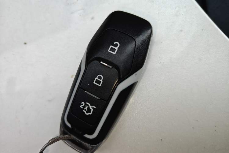 Used Ford Focus 2015 Hatchback EcoBoost 180 Automatic Elite Model Vehicle Key