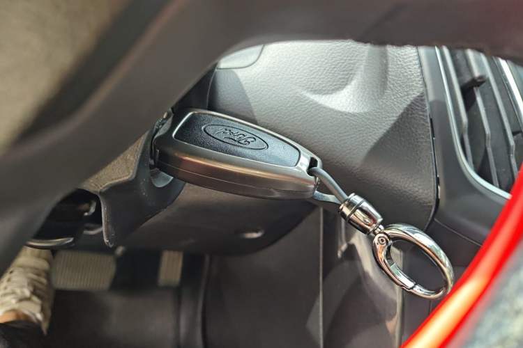 Used Ford Focus 2015 Hatchback EcoBoost 180 Automatic Elite Model Vehicle Key