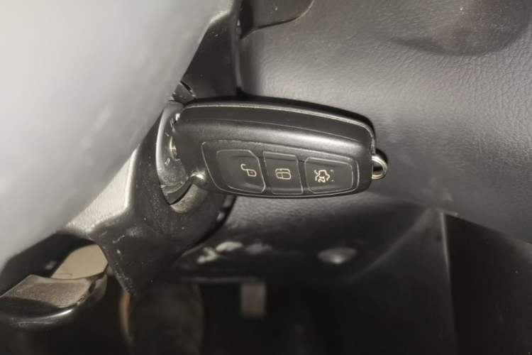 Used Ford Focus 2015 Hatchback EcoBoost 180 Automatic Elite Model Vehicle Key