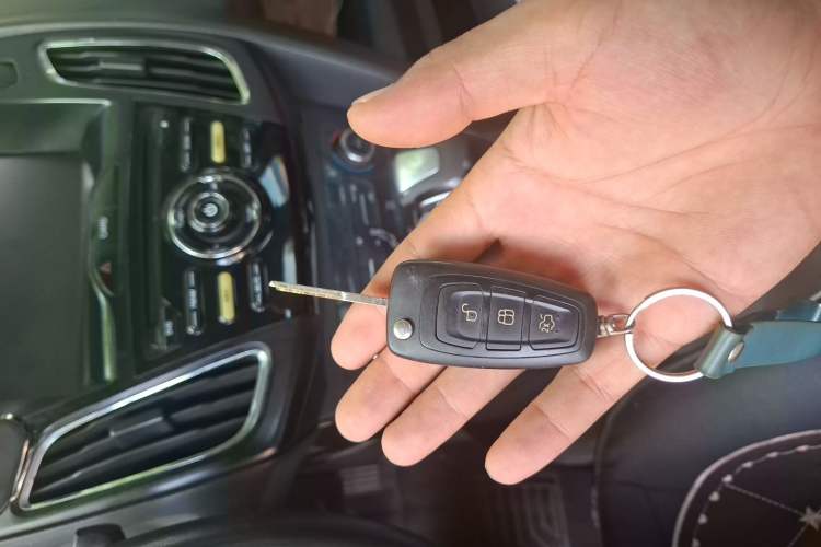 Used Ford Focus 2015 Sedan 1.6L Automatic Trend Model Vehicle Key