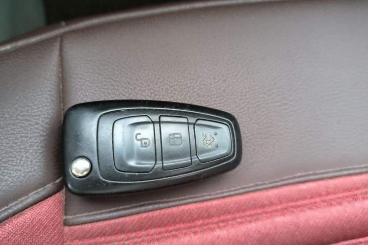 Used Ford Focus 2015 Sedan 1.6L Automatic Comfort Model Vehicle Key