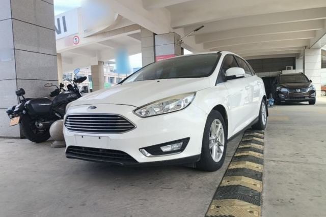 Used Ford Focus 2015 Sedan EcoBoost 180 Automatic Elite Model