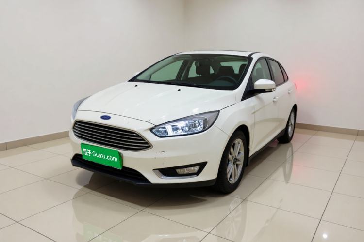 Ojetý Ford Focus 2015 Sedan EcoBoost 125 Automatic Supreme Style Edition Guazi used car, China used car export, Used car for sale, Used cars, Cheapest cars for sale