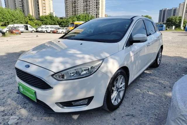 Used Ford Focus 2015 Hatchback EcoBoost 125 Automatic Supreme Style Edition
