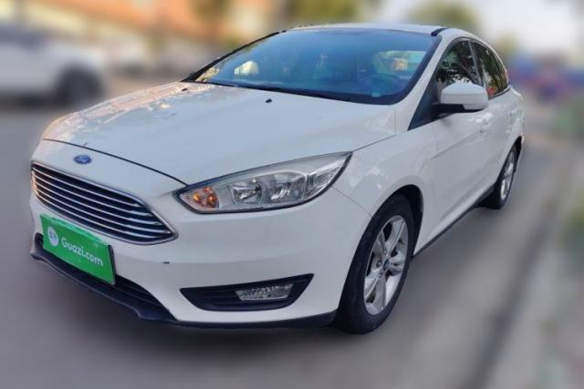 Ojetý Ford Focus 2015 Sedan 1.6L Automatic Comfort Model
