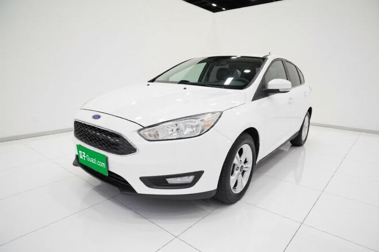 Gebrauchter Ford Focus 2015 Hatchback 1.6L Automatic Comfort Model Guazi used car, China used car export, Used car for sale, Used  cars, Cheapest cars for sale