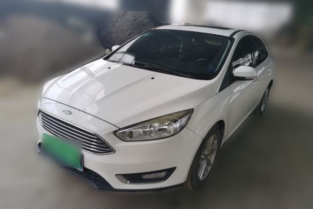 Used Ford Focus 2015 Sedan EcoBoost 125 Manual – Ultra-Style Edition