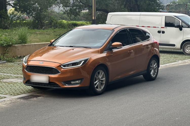 Used Ford Focus 2015 Hatchback EcoBoost 125 Automatic Supreme Style Edition Guazi used car, China used car export, Used car for sale, Used  cars, Cheapest cars for sale