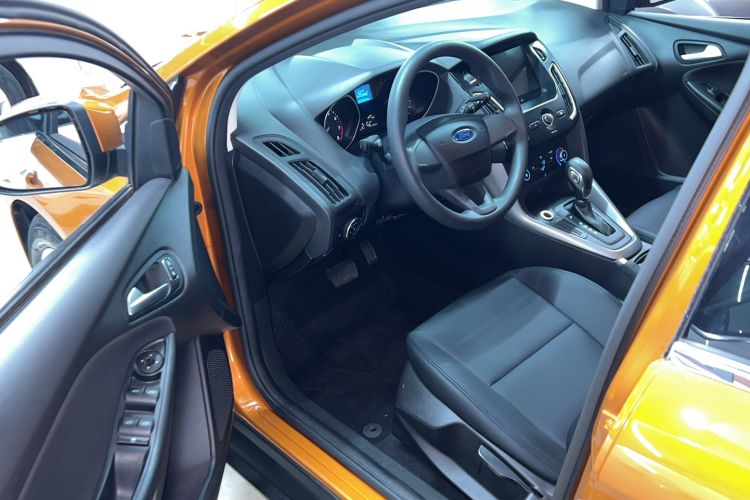 Used Ford Focus 2015 Hatchback 1.6L Automatic Comfort Model Driver Seat