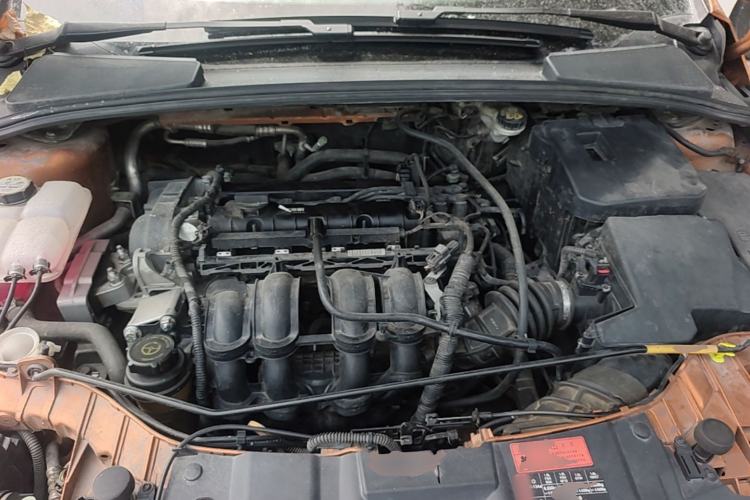 Used Ford Focus 2015 Hatchback 1.6L Automatic Fashion Edition Engine Bay