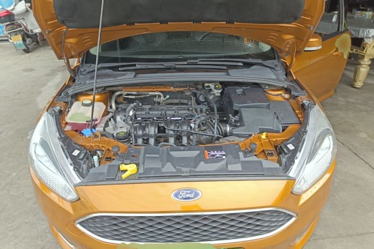 Used Ford Focus 2015 Hatchback 1.6L Manual Fashion Edition Engine Bay