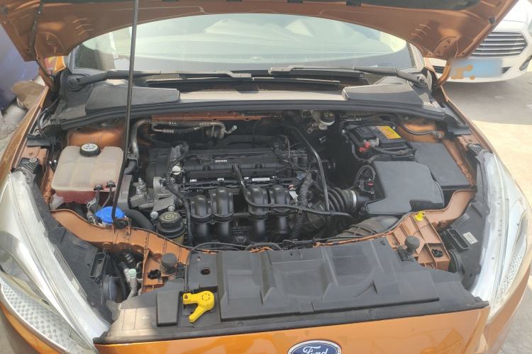 Used Ford Focus 2015 Hatchback 1.6L Automatic Comfort Model Engine Bay