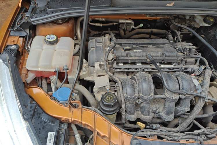 Used Ford Focus 2015 Hatchback 1.6L Manual Comfort Edition Engine Bay Right