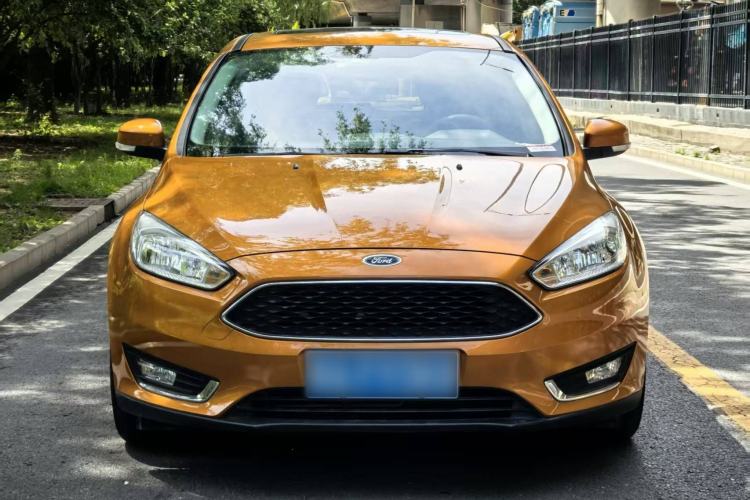 Used Ford Focus 2015 Hatchback 1.6L Automatic Fashion Edition Exterior 1