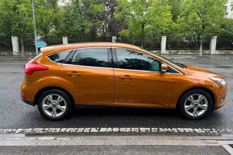 Used Ford Focus 2015 Hatchback 1.6L Automatic Comfort Model Exterior 10