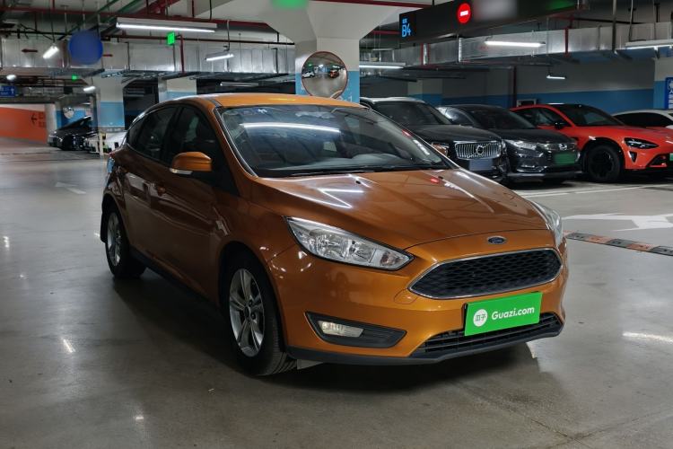 Used Ford Focus 2015 Hatchback 1.6L Automatic Comfort Model Exterior 2