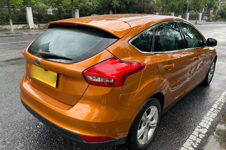 Used Ford Focus 2015 Hatchback 1.6L Automatic Comfort Model Exterior 2