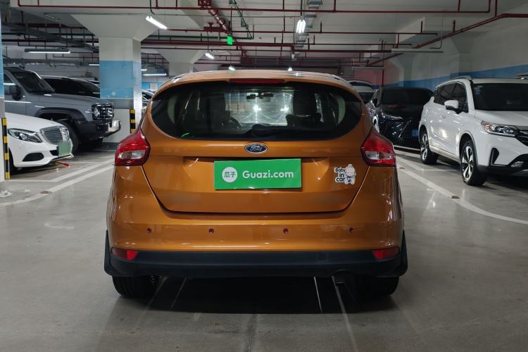 Used Ford Focus 2015 Hatchback 1.6L Automatic Comfort Model Exterior 4