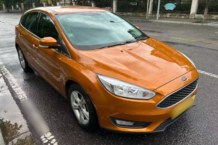 Used Ford Focus 2015 Hatchback 1.6L Automatic Comfort Model Exterior 9
