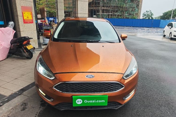Used Ford Focus 2015 Hatchback EcoBoost 125 Automatic Supreme Style Edition Front