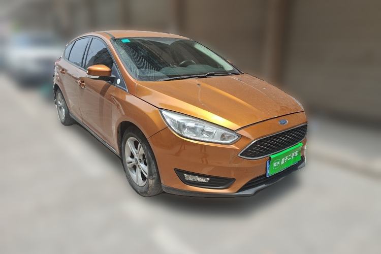 Used Ford Focus 2015 Hatchback 1.6L Automatic Comfort Model Front Right 45 Deg