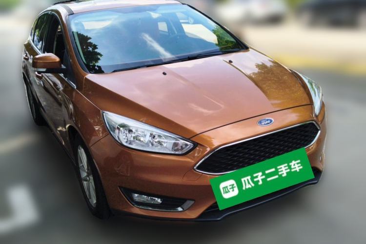 Used Ford Focus 2015 Hatchback EcoBoost 180 Automatic Elite Model Front Right 45 Deg