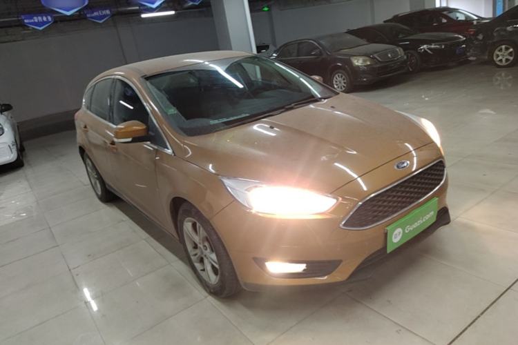 Used Ford Focus 2015 Hatchback 1.6L Automatic Comfort Model Front Right 45 Deg