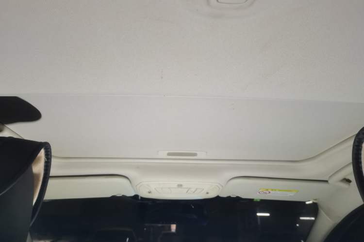 Used Ford Focus 2015 Hatchback 1.6L Automatic Fashion Edition Headliner
